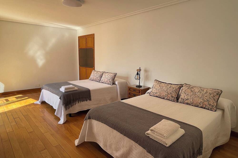 Entire apartment, Alojamiento Turístico El Castillo Vt-lr1770 in Agoncillo, La Rioja Province