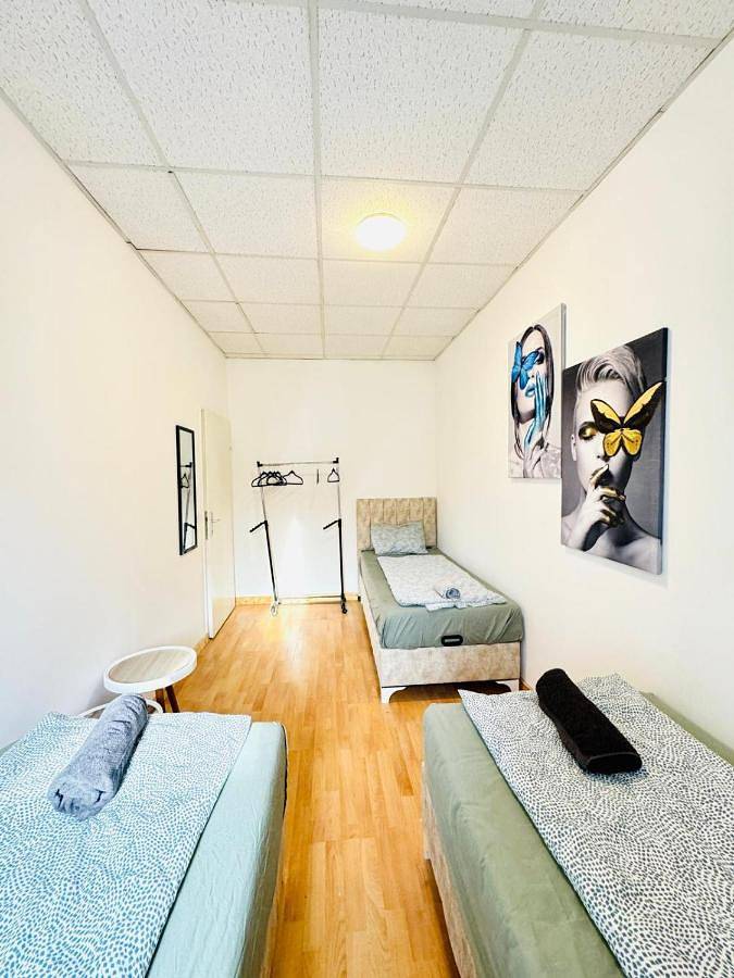 Ganze Wohnung, Comfortable 2Br Apartment with Living Room in Vienna for long stay in Perchtoldsdorf, Bezirk Mödling