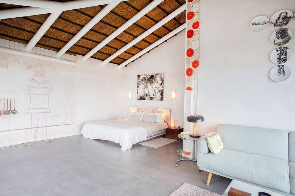 \"Tranquilidad y Encanto en la Olive Tree House - Finca Love Garden\" in Playa de los Alemanes, Tarifa