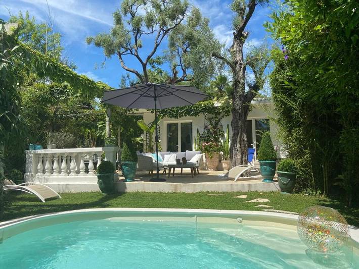 Villa pour 6 personnes, avec jardin et piscine