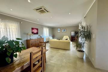 Cottage pour 10 personnes, avec balcon et jardin à Arbellara