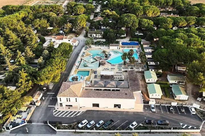 Camping pour 4 personnes à Lunel - 2