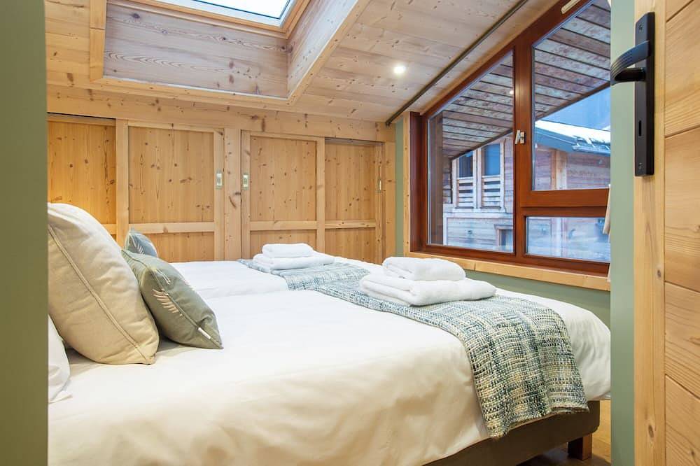 Das Hotel liegt in der beneidenswertesten Position im Dorfzentrum - 80 m von den Pisten entfernt. in Morzine, Les Portes du Soleil
