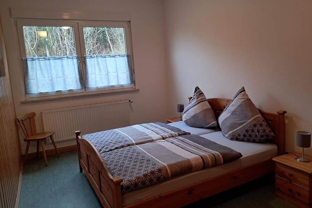 Wanderheim Petersbächel - Ferienhaus, Dusche und Bad, Wc, 3 Schlafräume in Fischbach bei Dahn, Landkreis Südwestpfalz