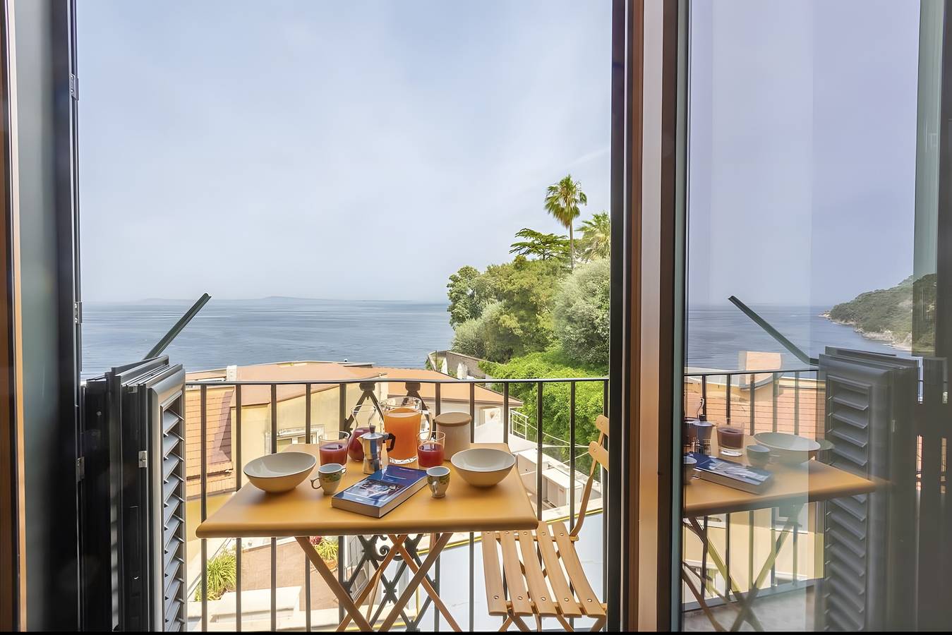 Ganze Wohnung, Apartment 'Annabella' mit Meerblick, Wlan und Klimaanlage in Sorrent, Neapel Provinz