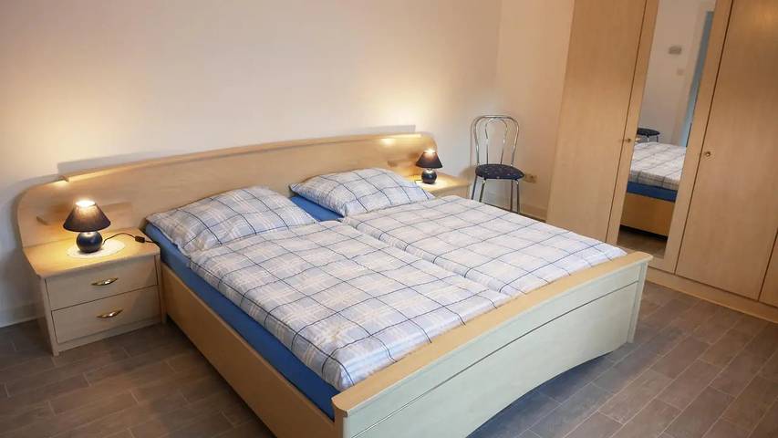 Ferienwohnung für 5 Personen, mit Terrasse in Zell (Mosel)