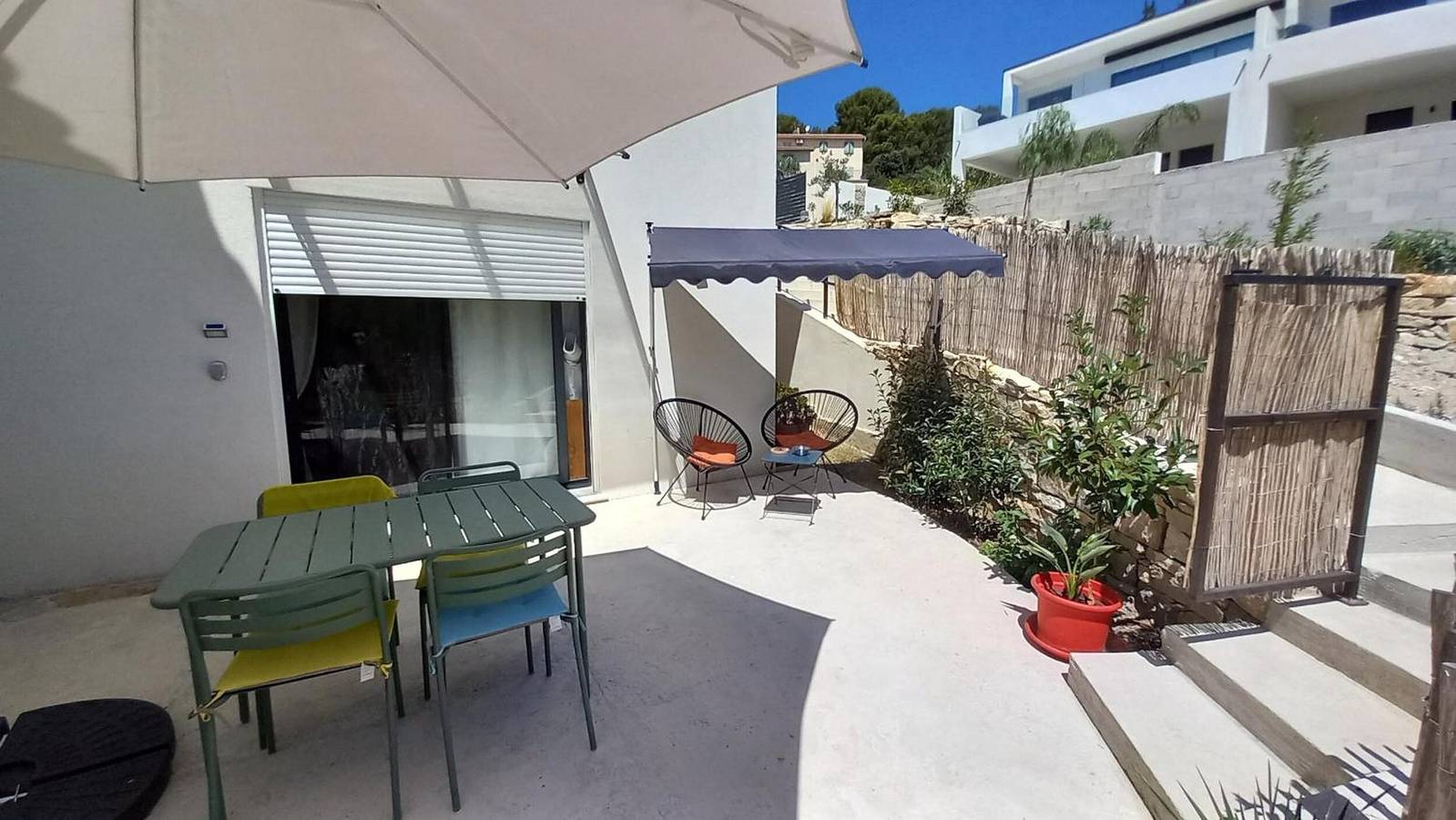 Appartement entier, Appartement Le Cocoon avec terrasse dans maison individuelle in Ceyreste, Région de Marseille