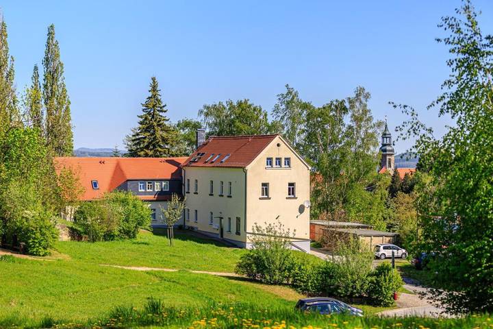 Ferienwohnung für 3 Personen, mit Sauna und Ausblick in Waltersdorf