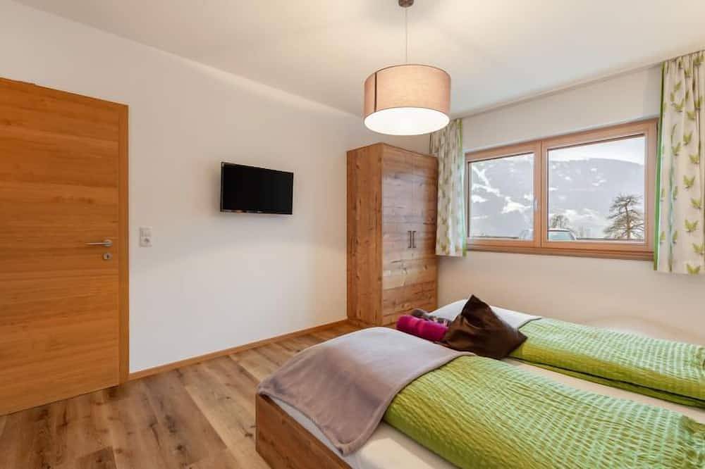 Ganze Wohnung, Ferienwohnung Birgit in Stummerberg, Ski-Optimal Hochzillertal