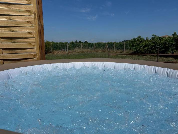 Chambre d’hôte pour 2 personnes, avec Jacuzzi et Terrasse ainsi que Jardin et Vue en Gironde - 2