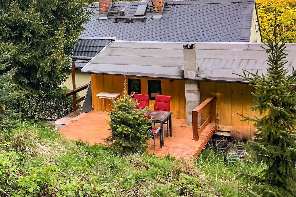 Bungalow in ruhiger Waldlage direkt am Wanderweg in Reinhardtsdorf-Schöna, Elbsandsteingebirge