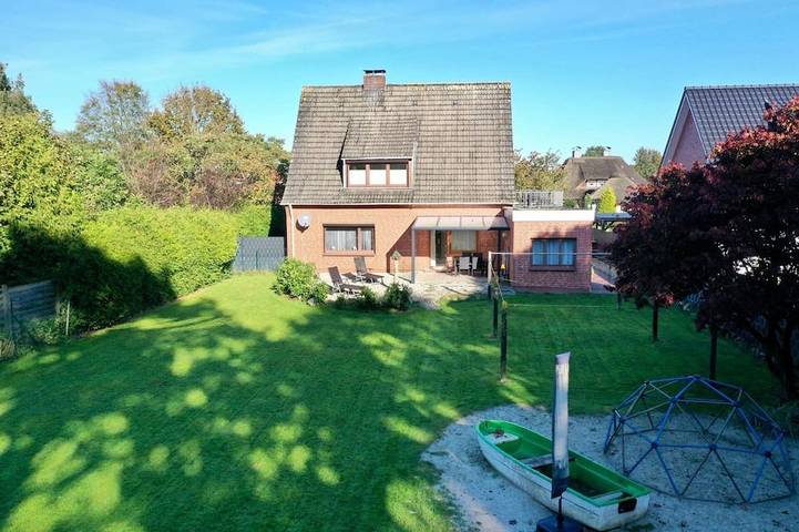 Ferienhaus für 8 Personen, mit Garten und Balkon, mit Haustier