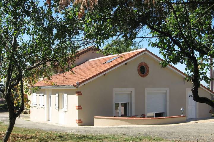 Gîte pour 6 personnes, avec jardin et terrasse, animaux acceptés - 1