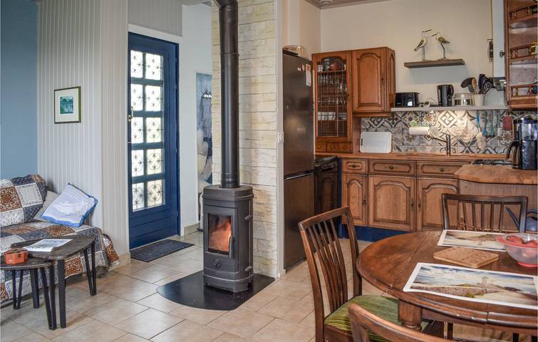 Ploulec'h Apartment with Parking, Garden & Internet in Ploulec'h, Ceinture Dorée