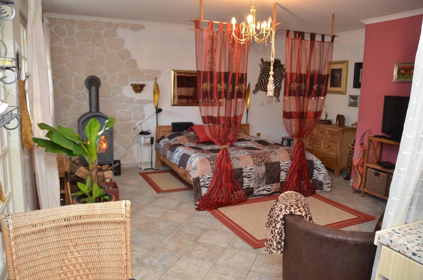 Ganze Ferienwohnung, Ferienhaus, Dusche, Wc, Wohn-/Schlafraum in Odernheim am Glan, Pfälzer Bergland