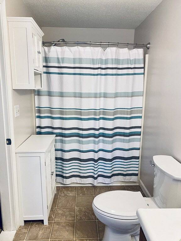 Ganze Wohnung, Lake view, Private Beach, Private concert entrance, pool, Gunstock ski resort in Gilford, Lake Winnipesaukee