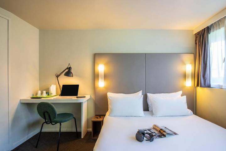 Hôtel pour 2 personnes, avec Terrasse et Jardin à Caissargues