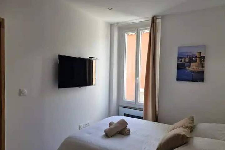 Appartement entier, Appartement tout confort à 2 pas du centre ville in Aubagne, Côte méditerranéenne (France)