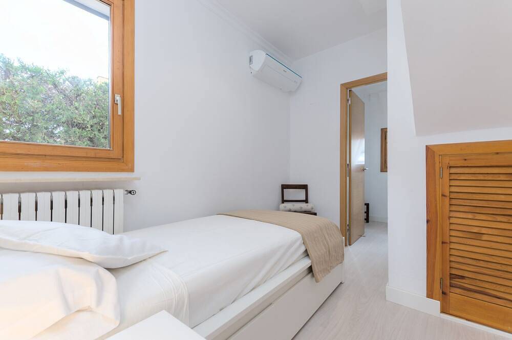 Yourhouse Somni, villa con vistas al mar en Mallorca sur in Badia Gran, Lluchmayor