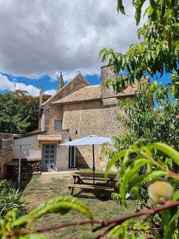 Gîte pour 6 personnes, avec jardin, animaux acceptés à Fyé