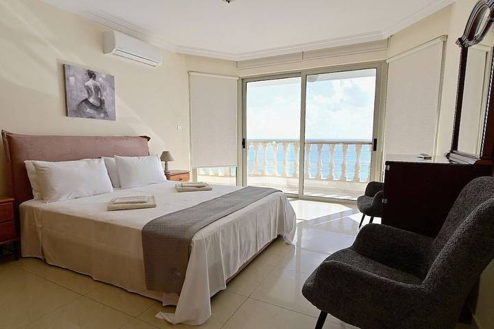 Location de vacances pour 14 personnes, avec balcon et jardin à Coral Bay - 3