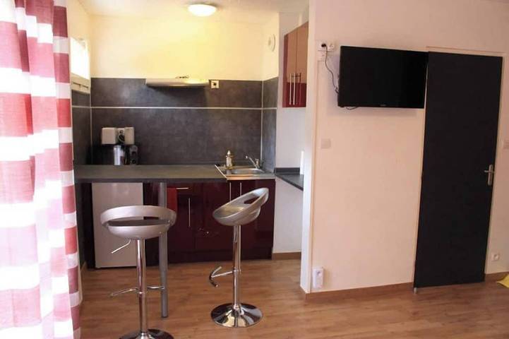Appartement entier, Studio Near Basel Airport in Saint-Louis, Région de Mulhouse