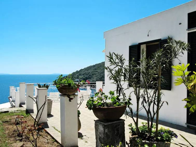 House 4 People in Rio Marina, Elba