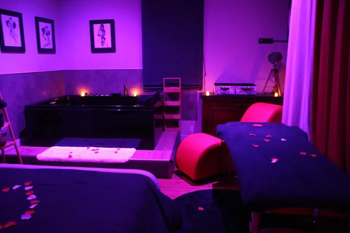 Hotel para 2 personas, con jacuzzi y terraza - 1