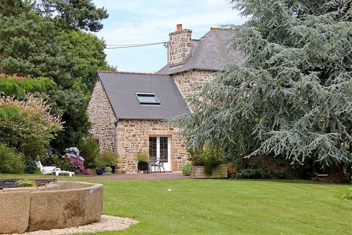 Gîte für 2 Personen, mit Terrasse und Garten in Côtes-d'Armor - 2