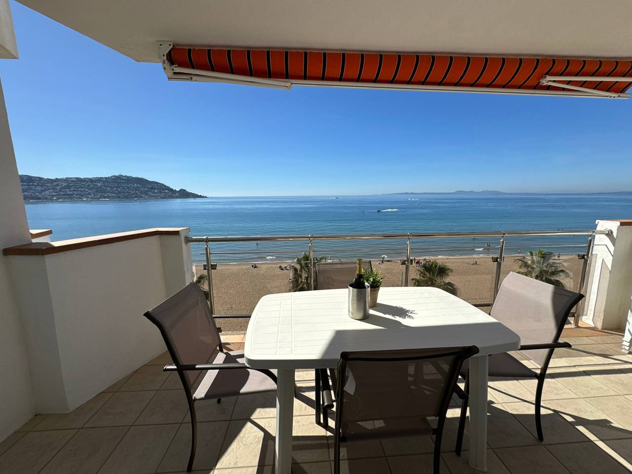 Appartamento intero, Appartamento vacanze per 4 persone con terrazza in Platja de Sant Margarida (Roses), Roses