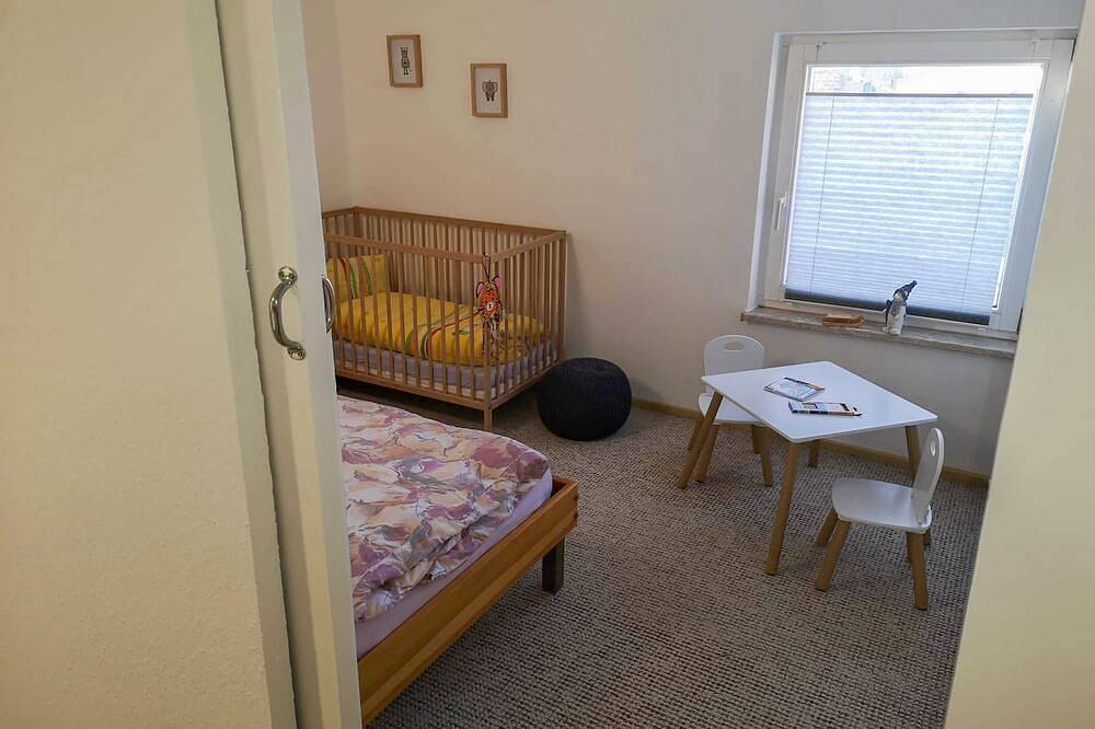 Ganze Wohnung, Ferienwohnung Alte Schmiede in Niepars, Stralsund Umland