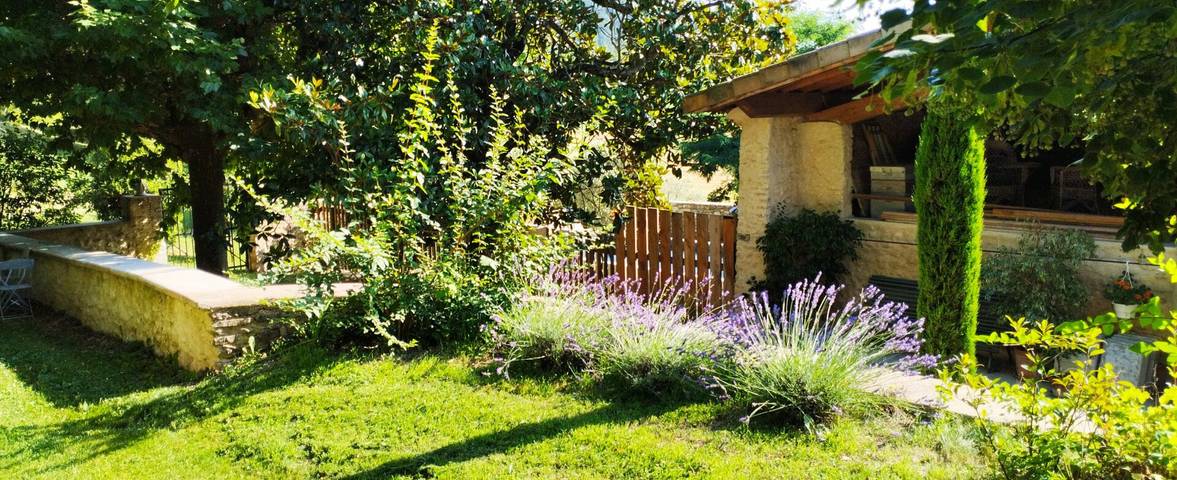 Maison de vacances pour 5 personnes, avec jardin dans la Drôme