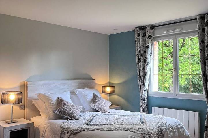 Location de vacances pour 10 personnes, avec jardin et balcon ainsi que piscine et jacuzzi à Labécède-Lauragais - 2