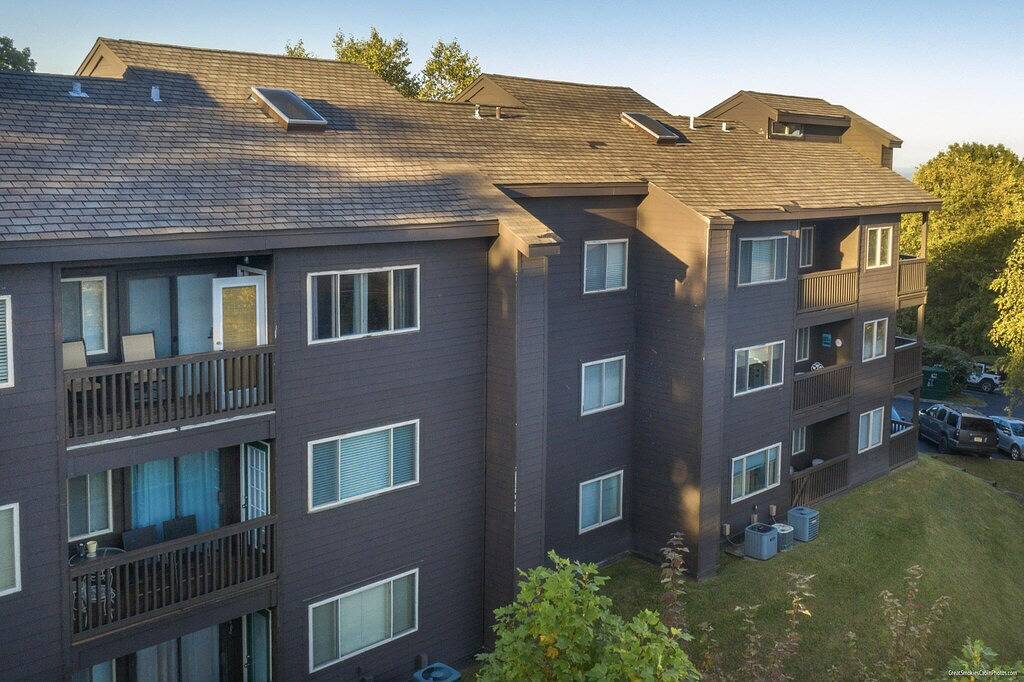 Ganze Wohnung, Bear Cub Vista, Mtn Retreat mit Blick auf die Skipiste! Whirlpools, Sauna 55 \"Tv Wifi in Gatlinburg, Sevier County