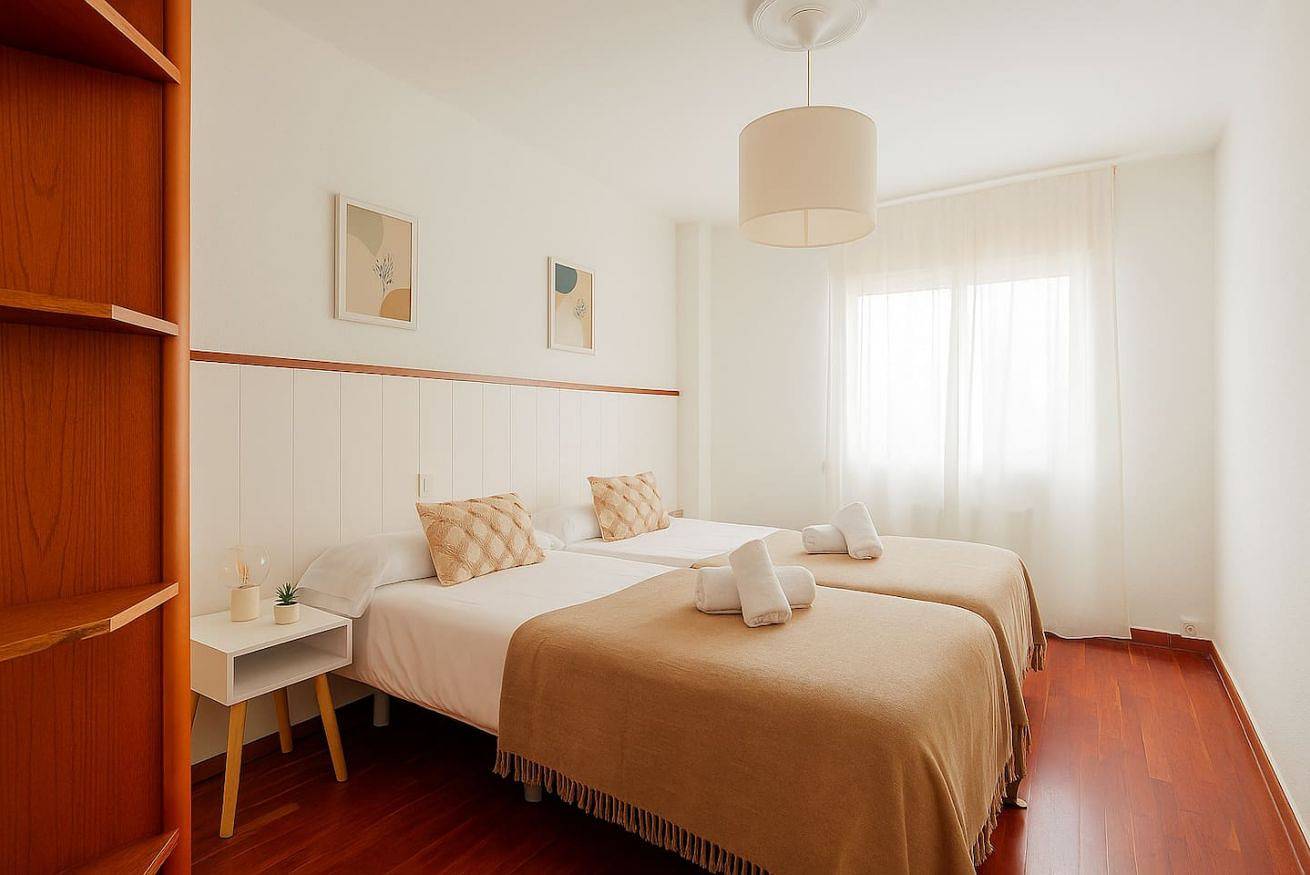 Ganze Wohnung, 165A Modern 2-bedroom apartment in Distrito Centro (Gijón), Gijón