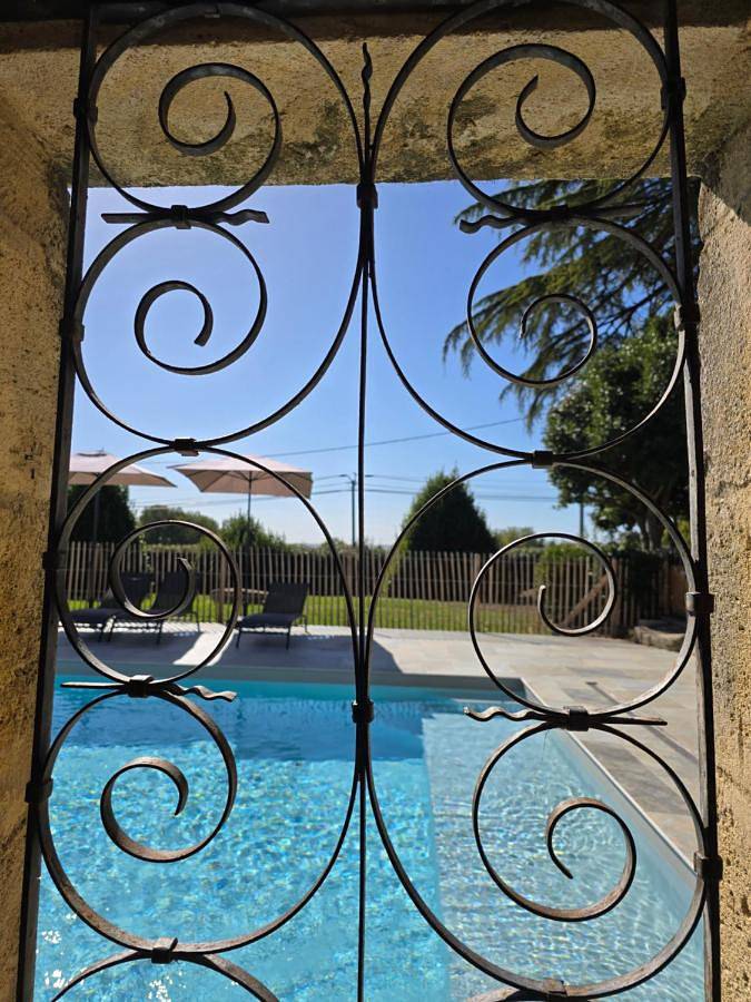 Location de vacances pour 8 personnes, avec jardin ainsi que piscine et vue à Belvès-de-Castillon - 3