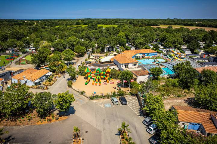 Camping pour 6 personnes, avec sauna ainsi que piscine et terrasse à Saint-Georges-d'Oléron - 2