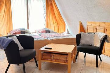 Ferienwohnung für 2 Personen, mit Terrasse und Garten in Weimar