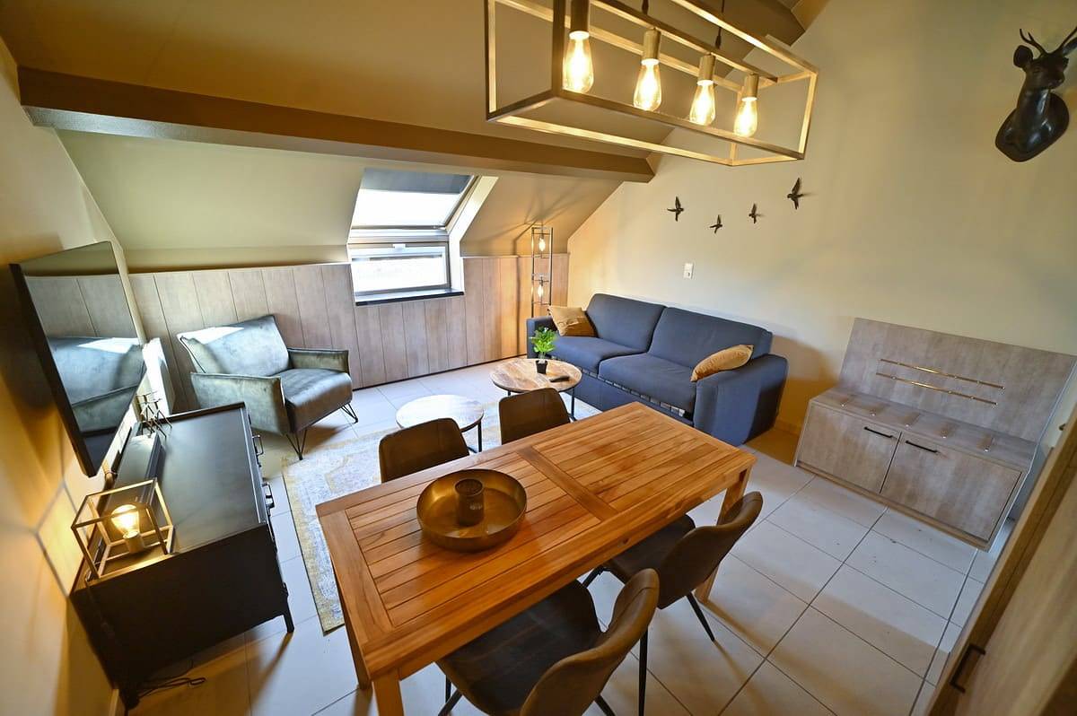 Estudio entero, 2 persons studio located on the first floor near Durbuy. in Barvaux-sur-Ourthe, Durbuy