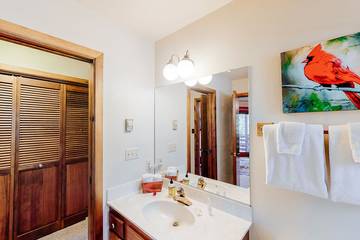 Vacation House for 6 Guests in Southwest Colorado, Wolf Creek Ski Area, Picture 1