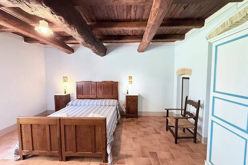 Exclusive Pool-Open All Year/Spoleto Biofarm-Sleeps 8/Walk To Shops, Bar Etc in Spoleto, Provincia de Perugia