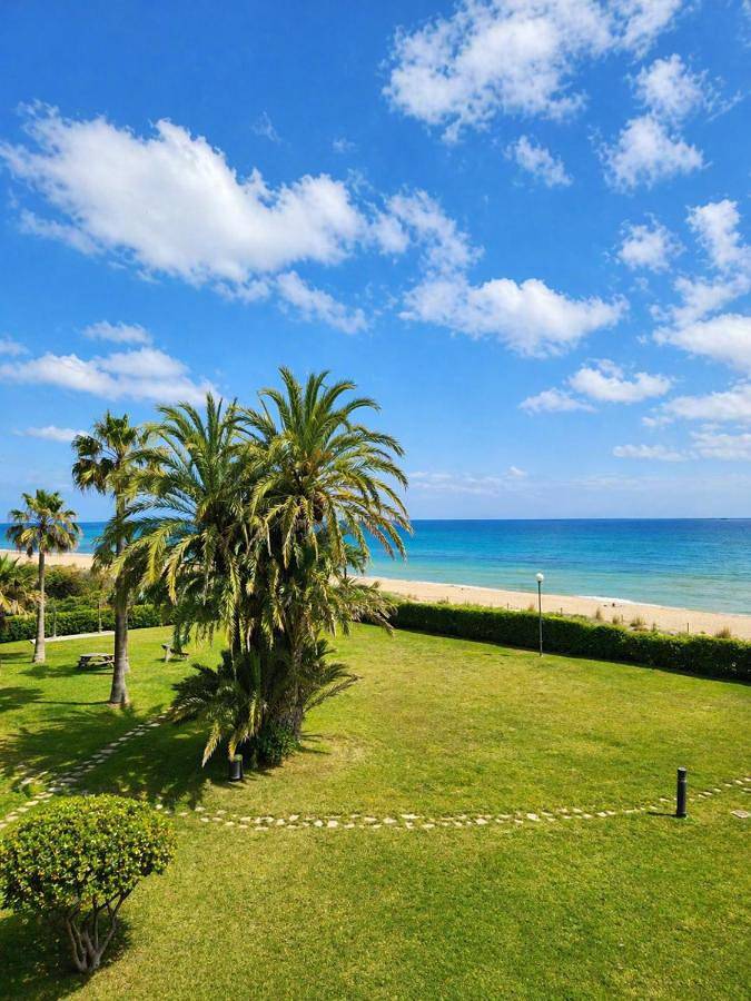 Location de vacances pour 5 personnes, avec Balcon et Terrasse ainsi que Jardin et Bassin pour enfant à Gavà