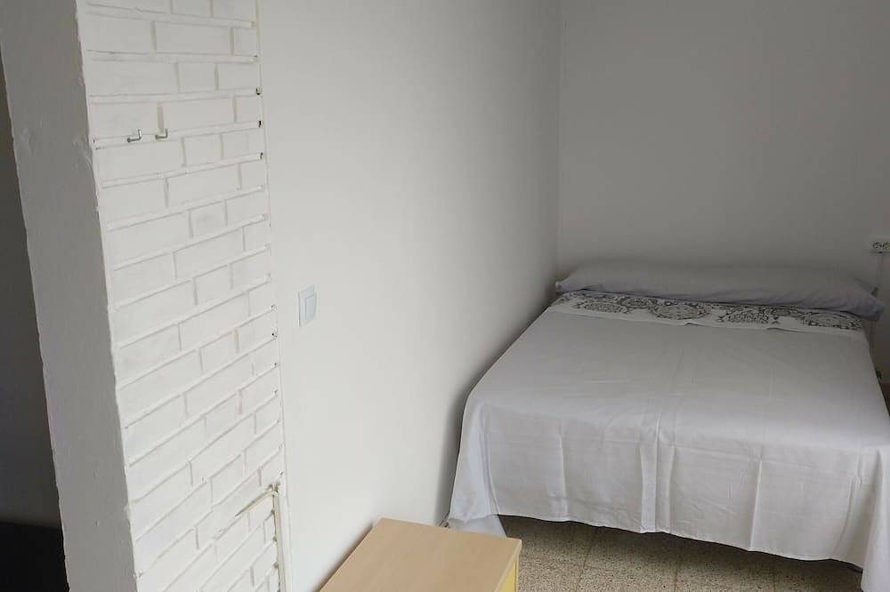 Entire apartment, Flat Great Urbanization near the beach in El Barrio, San Juan Playa