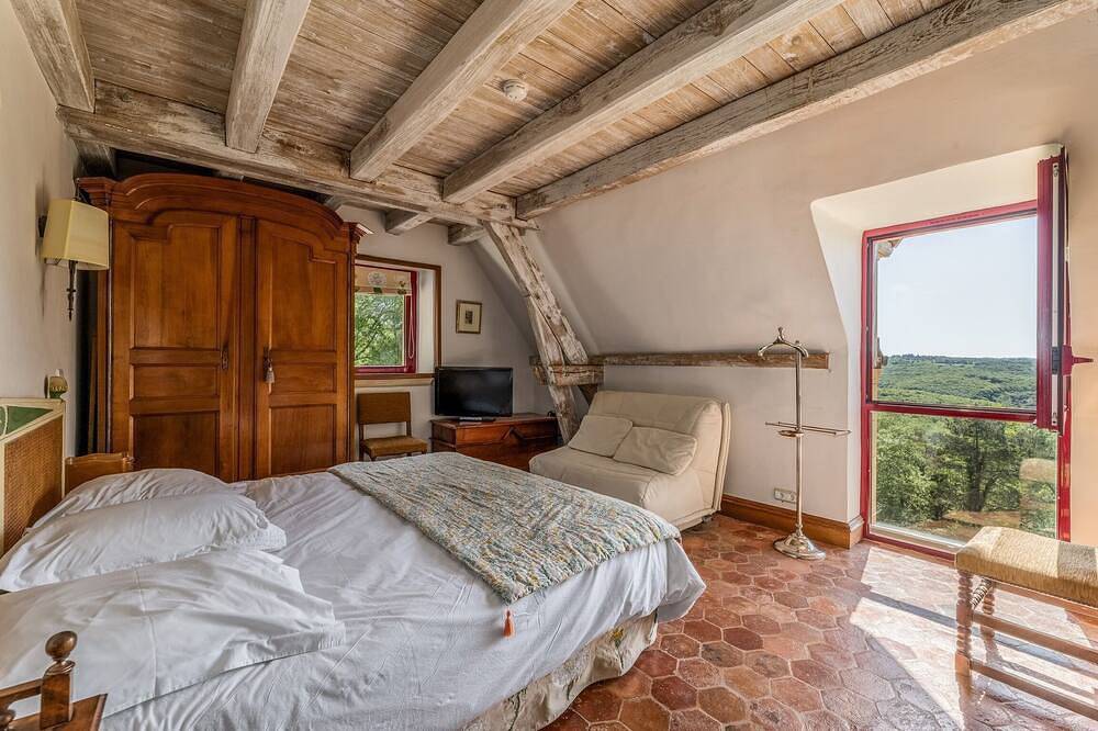 Serene 4-bedroom house with pool in charming Tursac in Tursac, Périgord Noir