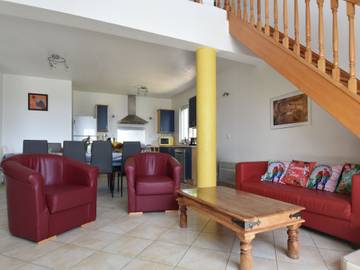 Villa pour 8 Personnes dans Courry, Massif central, Photo 1