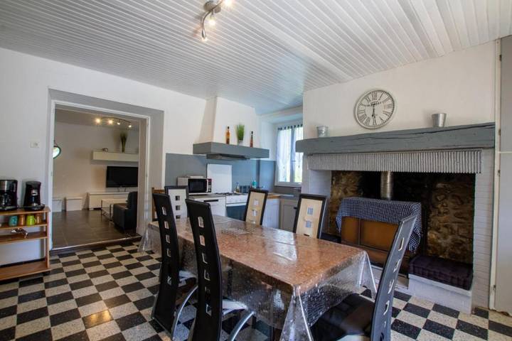 Location de vacances pour 6 personnes, avec jardin et terrasse à Blis-et-Born - 4