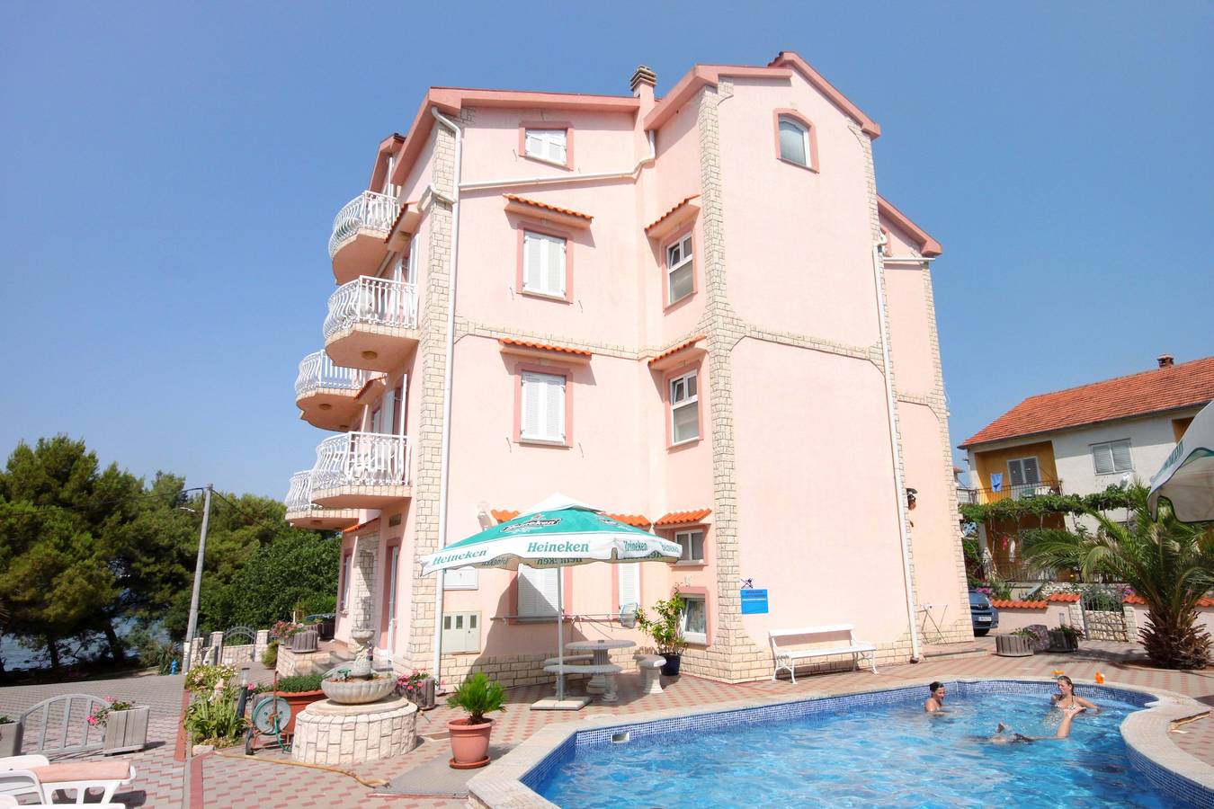 Ganze Wohnung, 2-Zimmer-Ferienwohnung am Strand Kraj, Pasman A-334-b in Kraj, Pasman