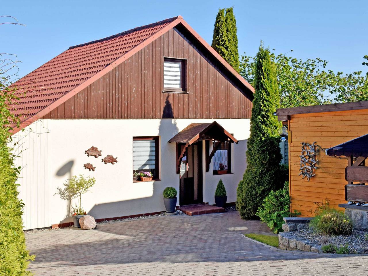 Ganze Ferienwohnung, Ruhig gelegene Ferienhäuser am Selliner See - Ferienhaus Charlotte mit Terrasse in Altensien, Sellin
