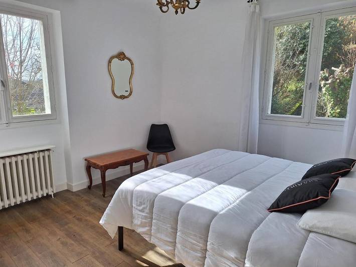 Location de vacances pour 10 personnes, avec jardin à Brive-la-Gaillarde - 4