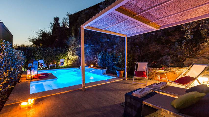 Villa per 6 persone, con Idromassaggio e Terrazza nonché Giardino a Massarosa
